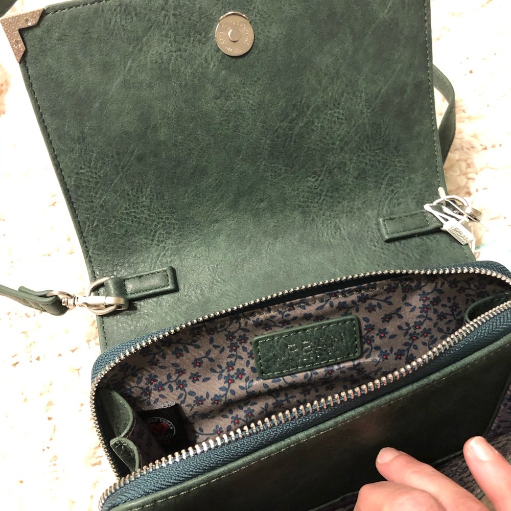 Purse - Picture 2 of 5